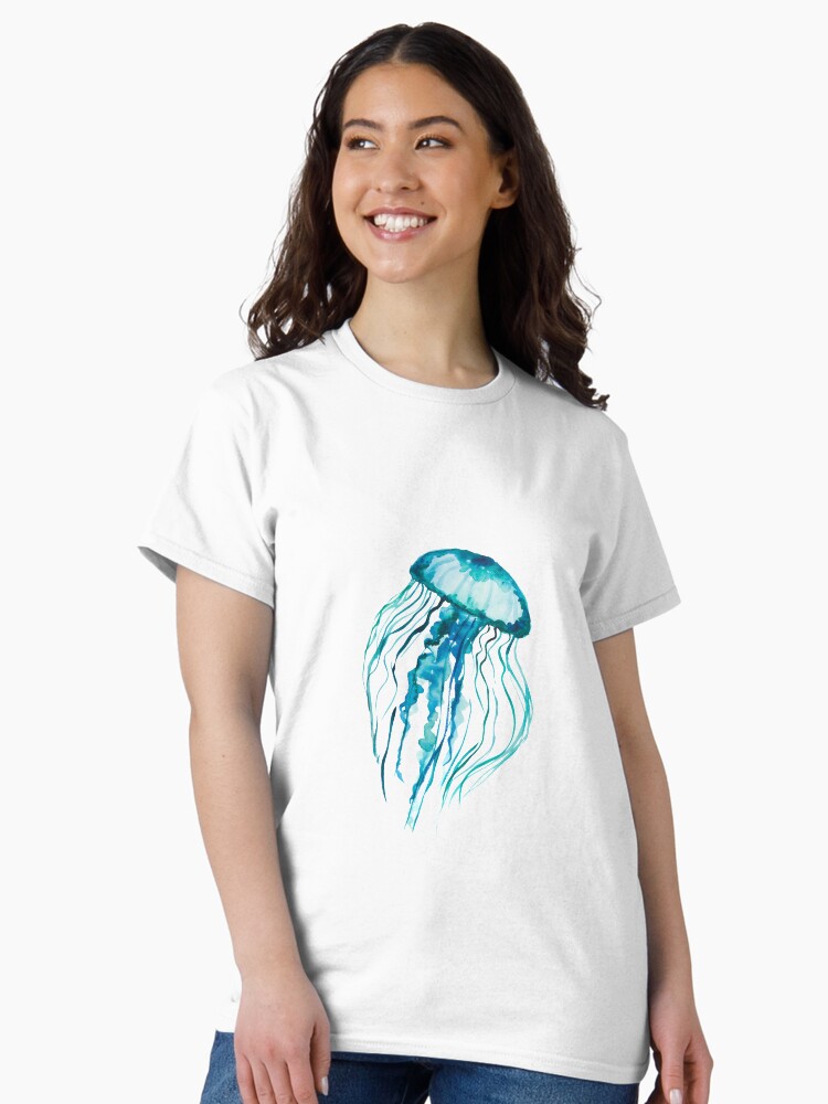 Aperçu 2 sur 7. T-shirt classique avec l'œuvre Méduse aquarelle créée et vendue par ilzesgimene.