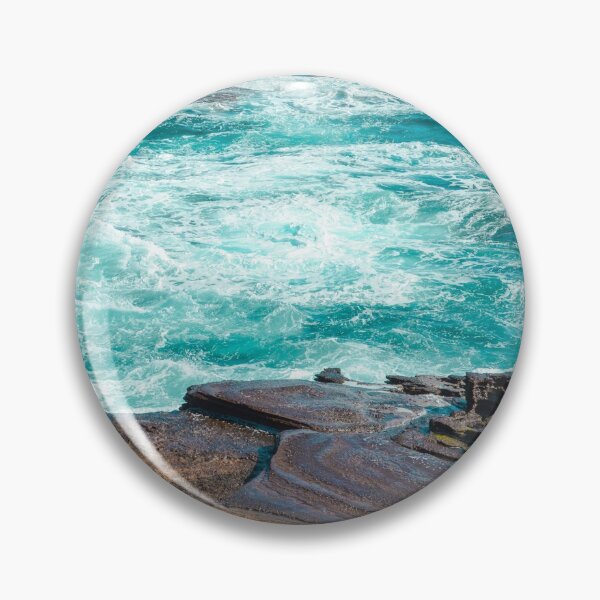 Artikelvorschau, Schattierungen von Blau Rocky Ocean Water entworfen und verkauft von AlexandraStr.