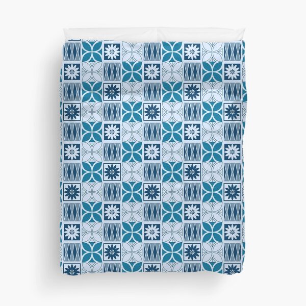 Pasifika Marawalesi Pattern - Blue Flowers Duvet Cover