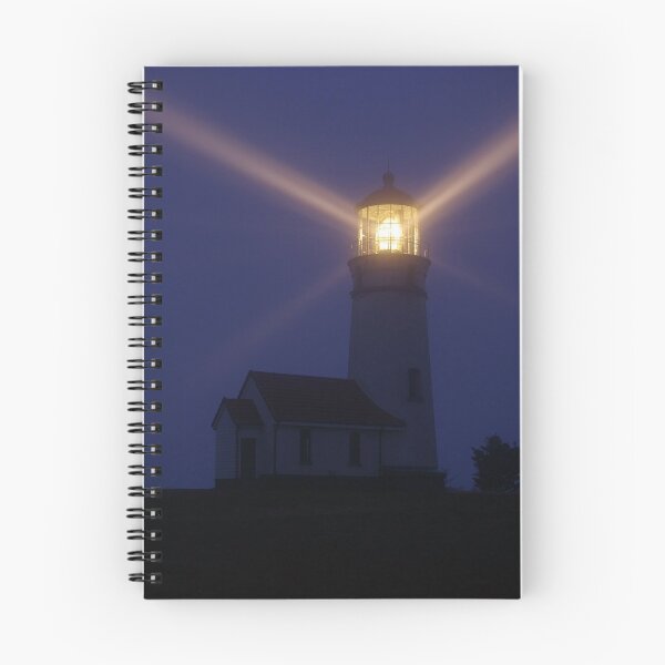 Artikelvorschau, Leuchtturm von Cape Blanco bei Nacht - Oregon, USA entworfen und verkauft von Joshua McDonough.