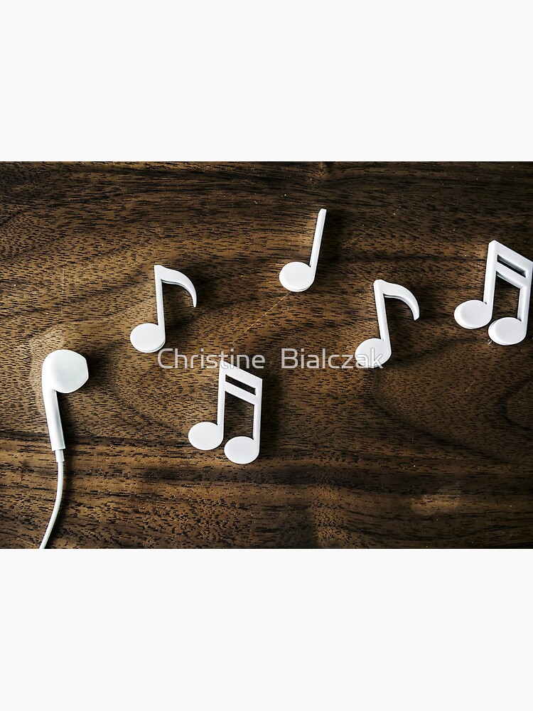 Music notes on Wood by stinewriting
