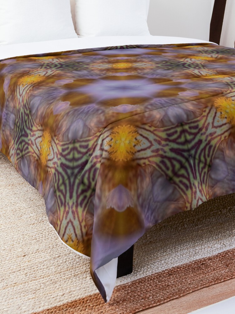 Alternate view of Flower kaleidoscope Comforter