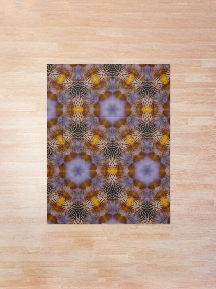 Alternate view of Flower kaleidoscope Comforter