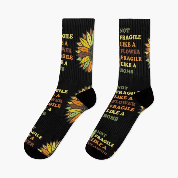 Artikelvorschau, Nicht zerbrechlich wie eine Blume Zerbrechlich wie eine Bombe RBG Feminism Quote entworfen und verkauft von fourstripes.