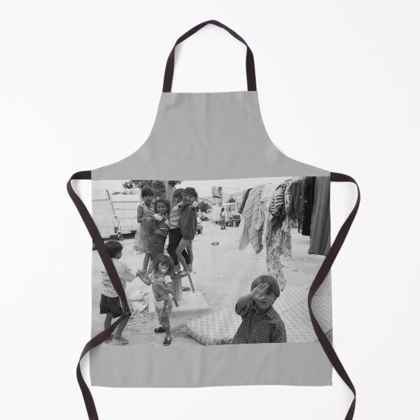 Item preview, 1997 Bambini che giocano nel campo rom designed and sold by robertoferrero.