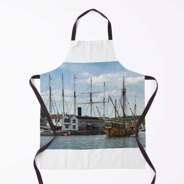 Artikelvorschau, Bristols schwimmender Hafen entworfen und verkauft von Carolyn Eaton.