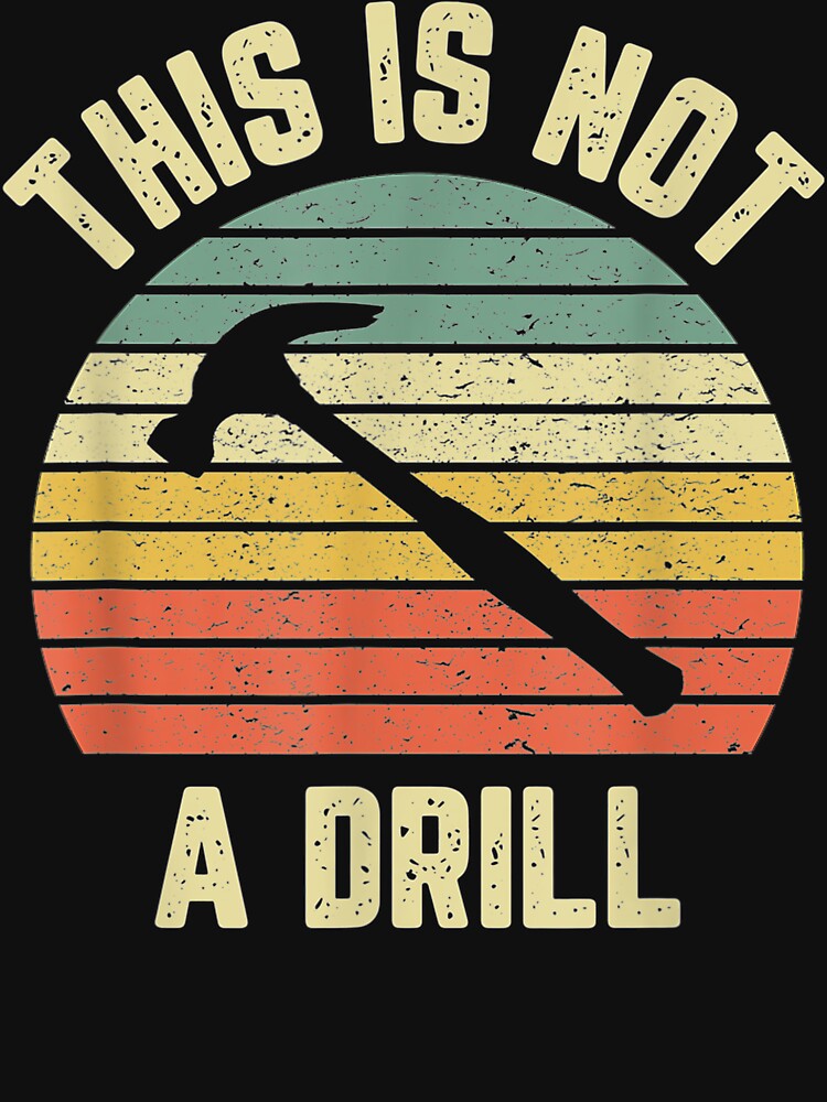 Aperçu 7 sur 7. T-shirt essentiel avec l'œuvre Ce n'est pas une blague de papa pour homme créée et vendue par AntwoneStudio.