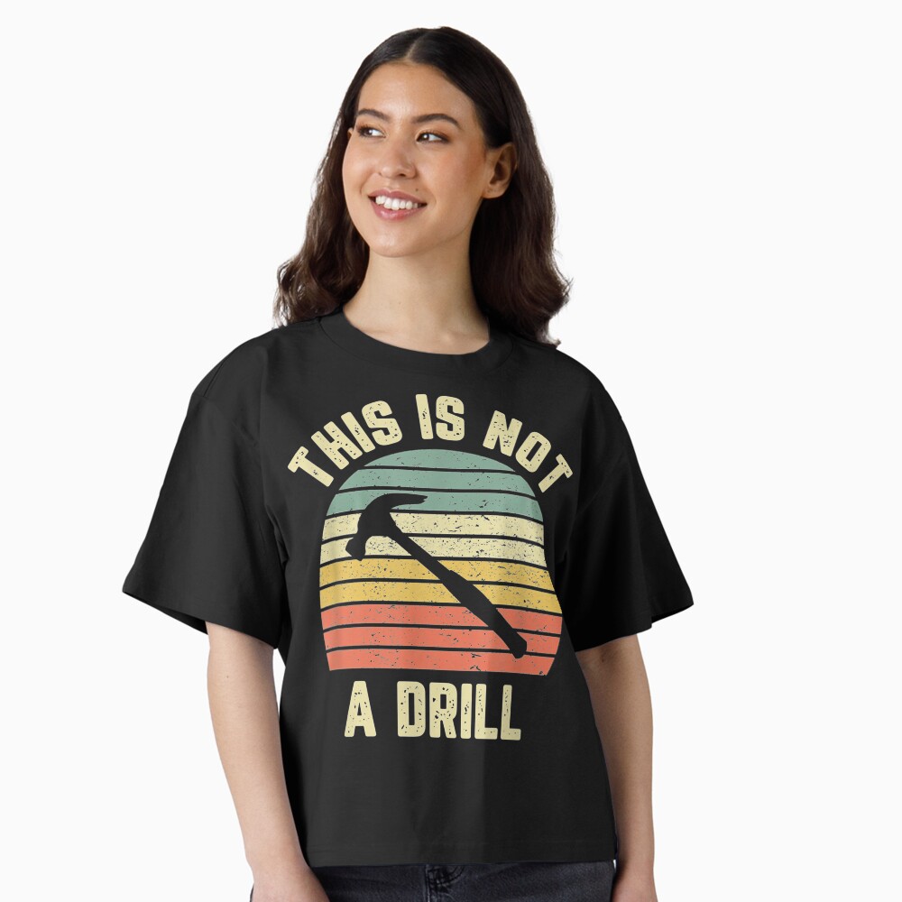 Aperçu de l'œuvre T-shirt boxy créée et vendue par AntwoneStudio.