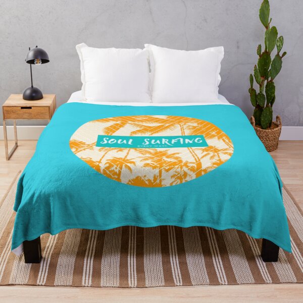 Soul surfing every wave Throw Blanket
