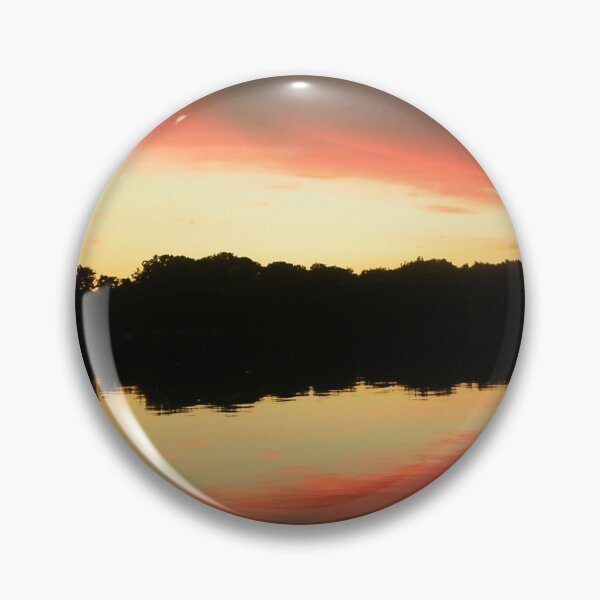 Item preview, Puesta de sol en el lago designed and sold by Treemonk.