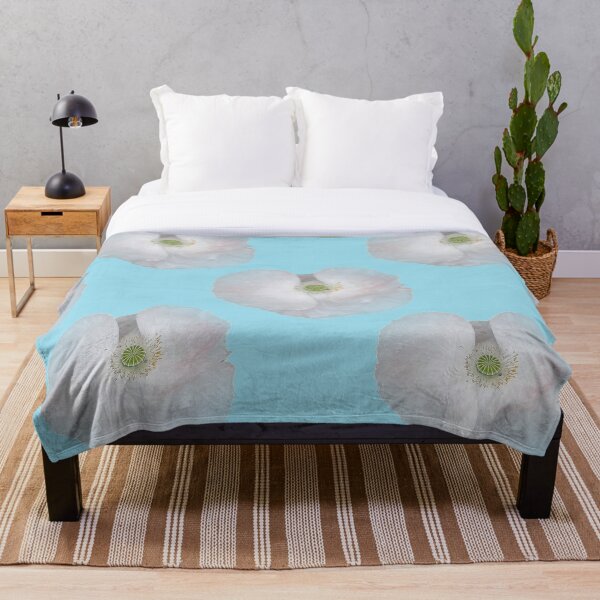 Item preview, Diseños Volksbolts/KABFA, cabeza de amapola blanca con centro verde designed and sold by KABFA Designs.