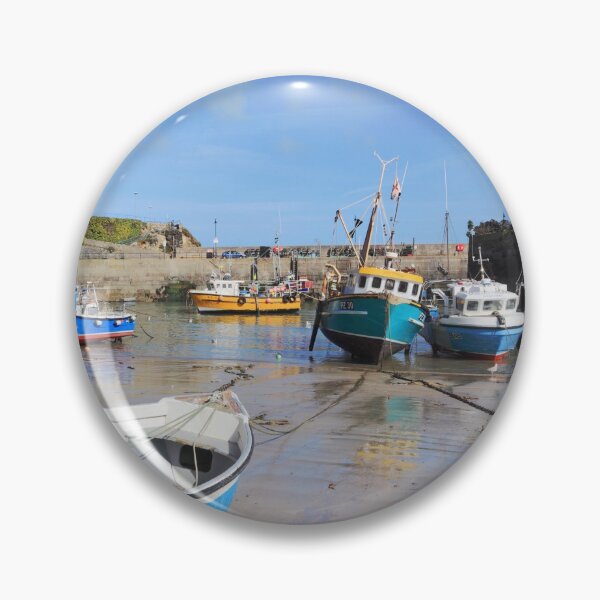 Artikelvorschau, Boats in Newquay Harbour entworfen und verkauft von bitm2007.