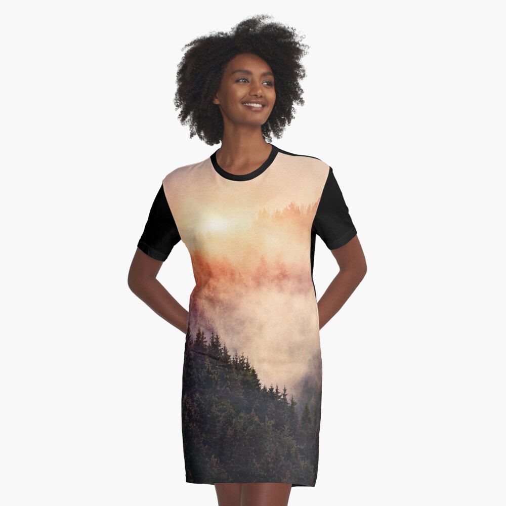 Aperçu de l'œuvre Robe t-shirt créée et vendue par tekay.