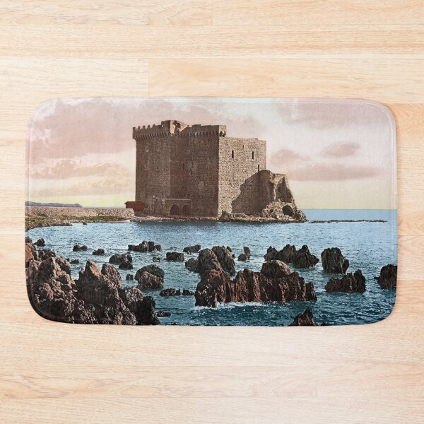 Aperçu de l'œuvre Le Monastère de Saint Honorat - Îles de Lérins France - Circa 1900 Photochrom créée et vendue par warishellstore.