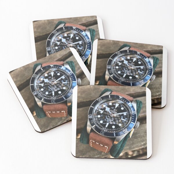 Artikelvorschau, Tudor Blackbay blau im Freien entworfen und verkauft von Wristgaming.