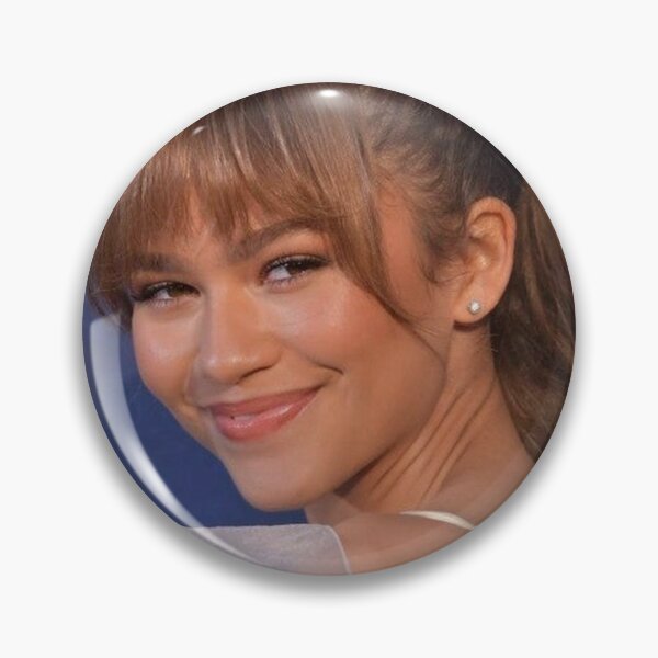 Artikelvorschau, Zendaya entworfen und verkauft von ren.