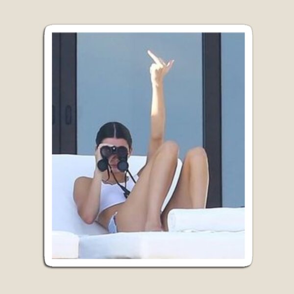 Aperçu de l'œuvre Kendall Jenner créée et vendue par Mysticks04.