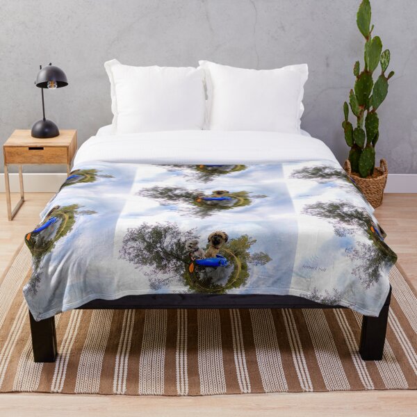 Puppy planet Throw Blanket