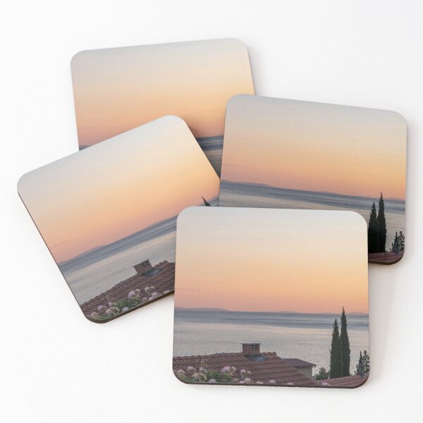 Artikelvorschau, Adria im Sonnenuntergang entworfen und verkauft von EngineerGoC.