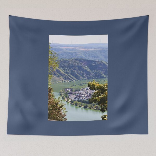 Artikelvorschau, Mosel Flusslandschaft entworfen und verkauft von Emma Amies.