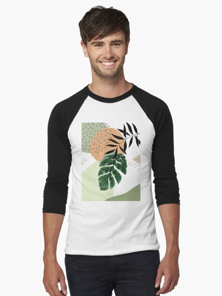 Imagen 1 de 3, Camiseta ¾ estilo béisbol con la obra Arte abstracto tropical Monstera con formas suaves en cálidos tonos terrosos con hojas verdes I, diseñada y vendida por AbstractTrace.