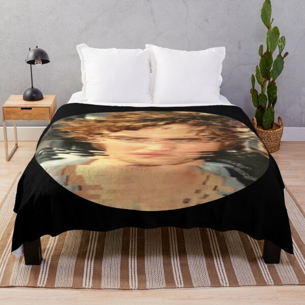 Item preview, camiseta de robert pattinson con imagen en rodajas designed and sold by kikinafashion.