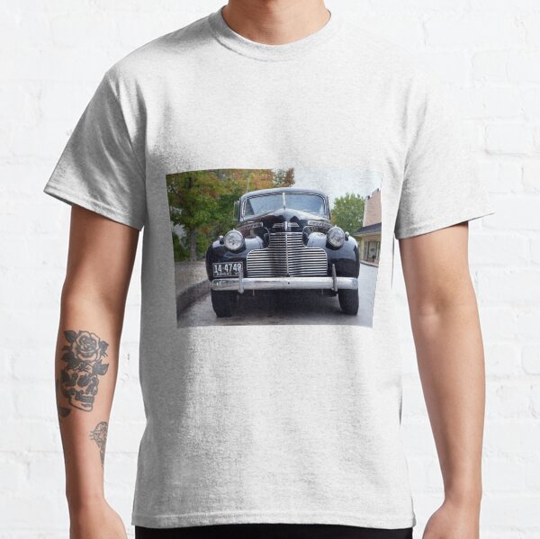 1940 Chevrolet Special Deluxe Two Door Town Sedan Front View Classic T-Shirt