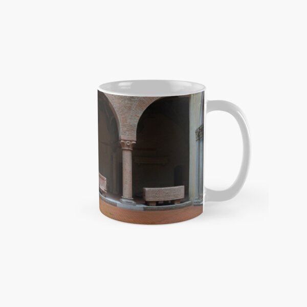 Courtyard of Palazzo Ducale, Mantua, Italy Classic Mug