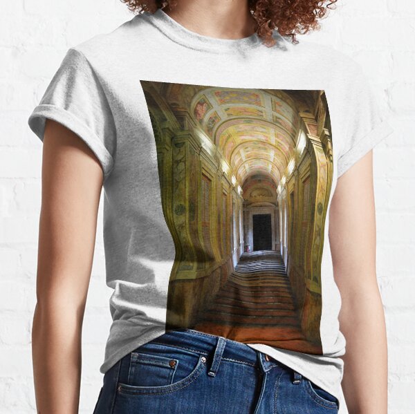 Entrance of Palazzo Ducale, Mantua, Italy Classic T-Shirt
