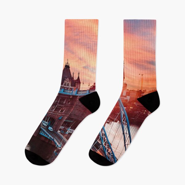 Artikelvorschau, Tower Bridge Sonnenuntergang entworfen und verkauft von Goldavies87.