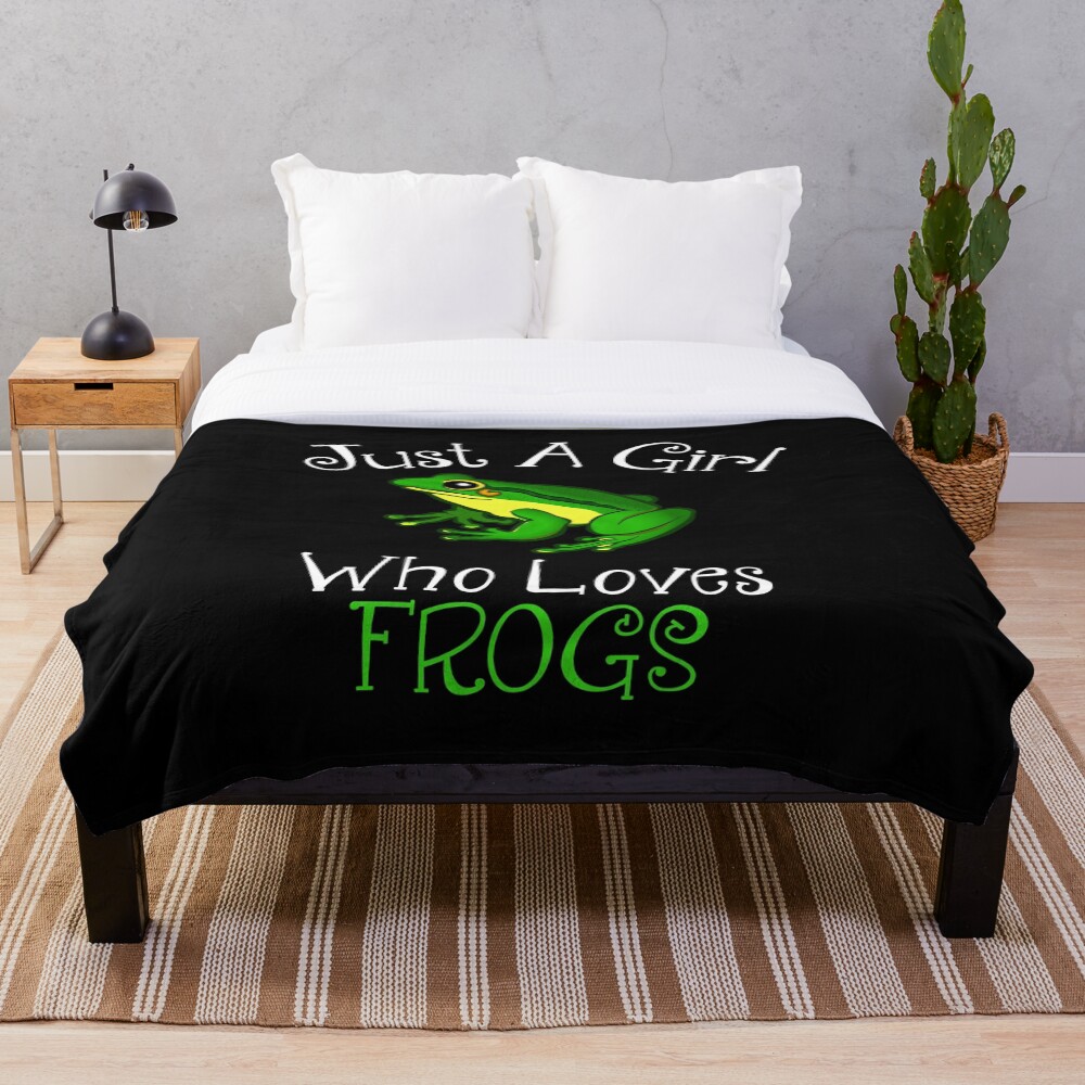 Just A Girl Who Loves Frogs Throw Blanket