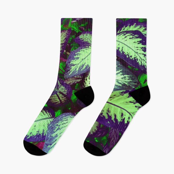 Artikelvorschau, purple tropical leaves entworfen und verkauft von OMdesigns93.