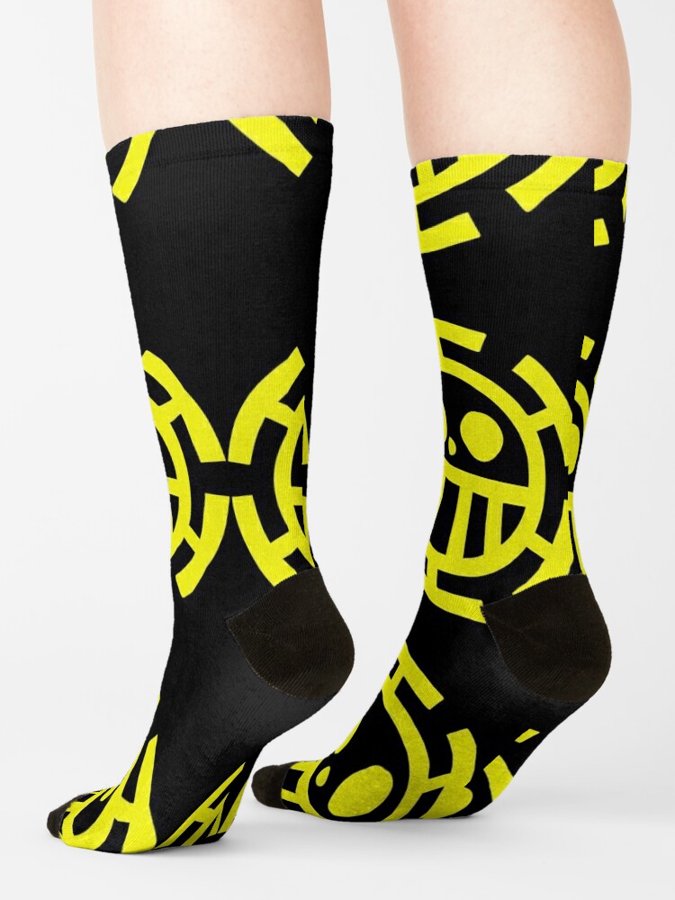 "One Piece Anime YonKo Pirate King manga flag Law" Socks by