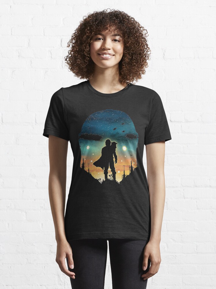 Alternate view of the night duo hunter Essential T-Shirt