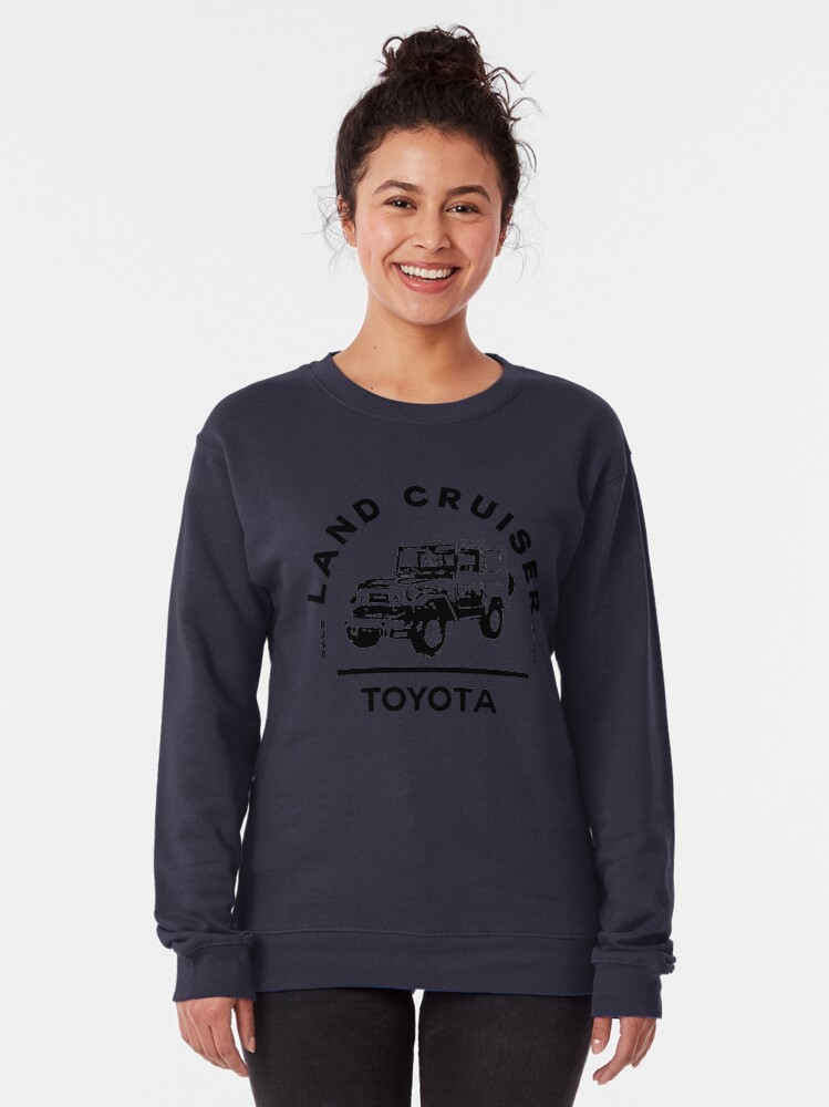 toyota pullover