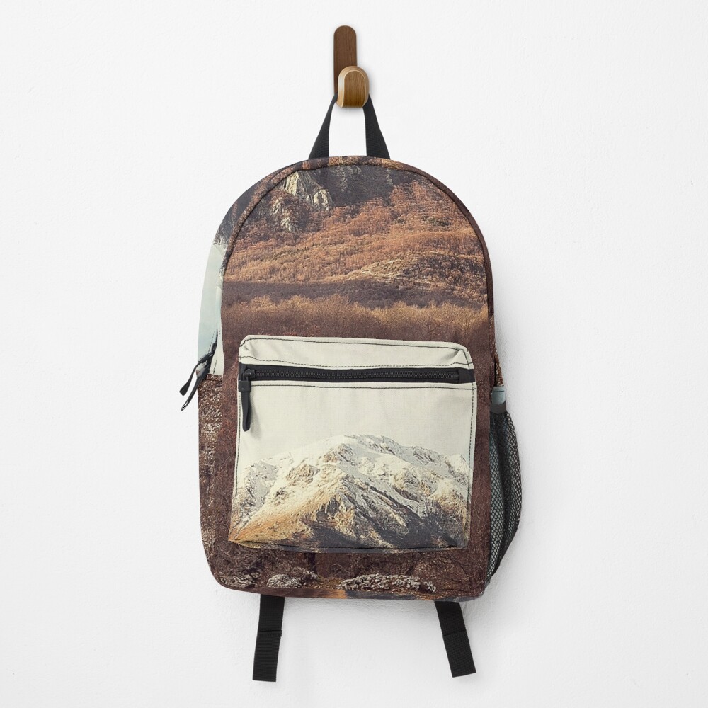 Disover Mountains in the background XVII | Backpack