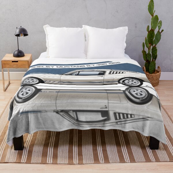 Artikelvorschau, Ford Shelby Mustang GT350 Wimbledon Weiß / Blau Le Mans Streifen entworfen und verkauft von Azaziel.