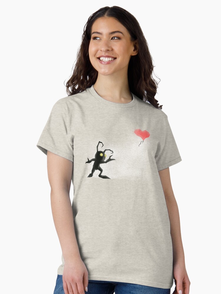 Imagen 2 de 7, Camiseta clásica con la obra Kingdom Graffiti / Kingdom Hearts, diseñada y vendida por Ruwah.