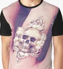 main tete de mort Graphic T-Shirt