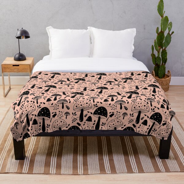 Aperçu de l'œuvre Champignons! Motif champignon | Noir et rose créée et vendue par Beccy Jackson.