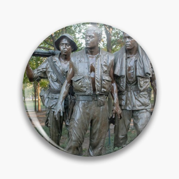 Artikelvorschau, Die Skulptur der drei Soldaten entworfen und verkauft von Nethycurl.