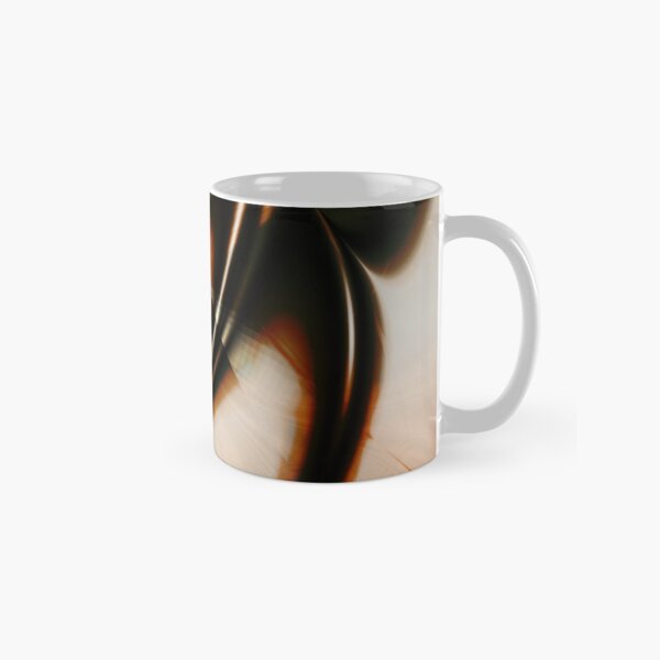 Archaic Claw Minimalist Artwork Classic Mug