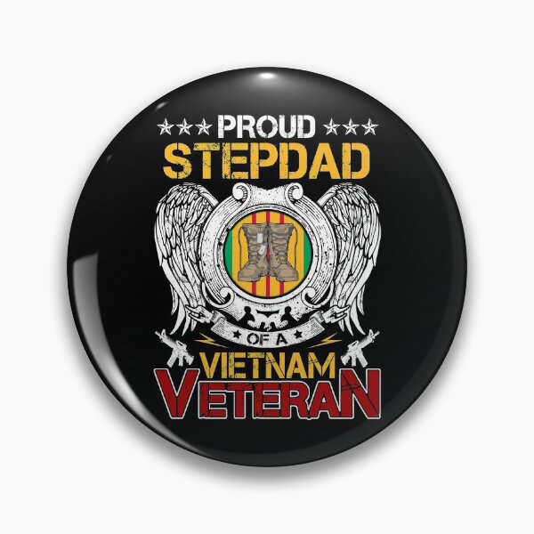 Artikelvorschau, Stolzer Stiefvater eines Vietnam-Veteranen - Geschenk für Männer, Frauen entworfen und verkauft von BruceFaulkner.
