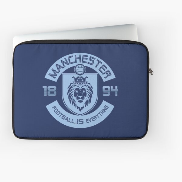 Football Is Everything - City of Manchester Squad Retro Laptop Sleeve