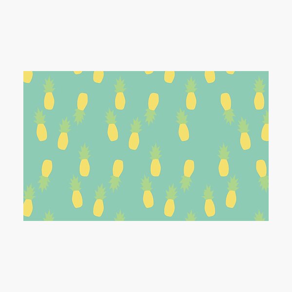Artikelvorschau, Pastellananas auf hellgrünem Hintergrundmuster entworfen und verkauft von SimpliChic.