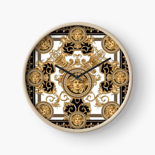 Baroque décoratif de luxe avec tête de méduse Horloge