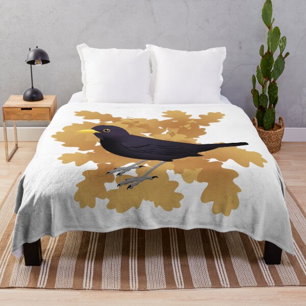 Aperçu de l'œuvre Blackbird sur feuilles de chêne d'Autum créée et vendue par ZolinStudio.