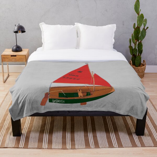 Artikelvorschau, Spiegel Dinghy 65652 'Bellatrix' Perspektive entworfen und verkauft von RedBubbleBath.