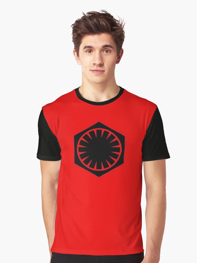 Imagen 1 de 5, Camiseta gráfica con la obra El primer logotipo de la orden, diseñada y vendida por geekomic.