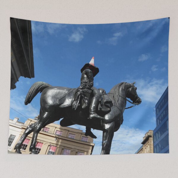 Artikelvorschau, Scottish Photography Series (vektorisiert) - Herzog von Wellington Statue Glasgow # 1 entworfen und verkauft von MacPean.